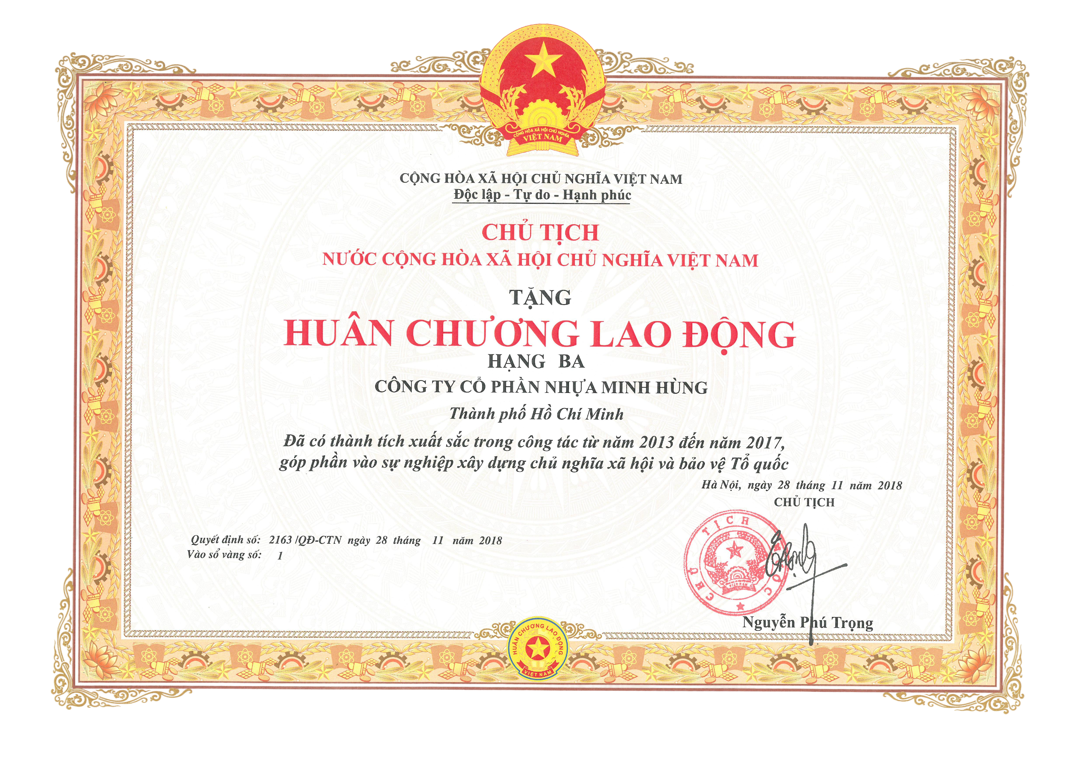 Giấy chứng nhận và giải thưởng của Minh Hùng