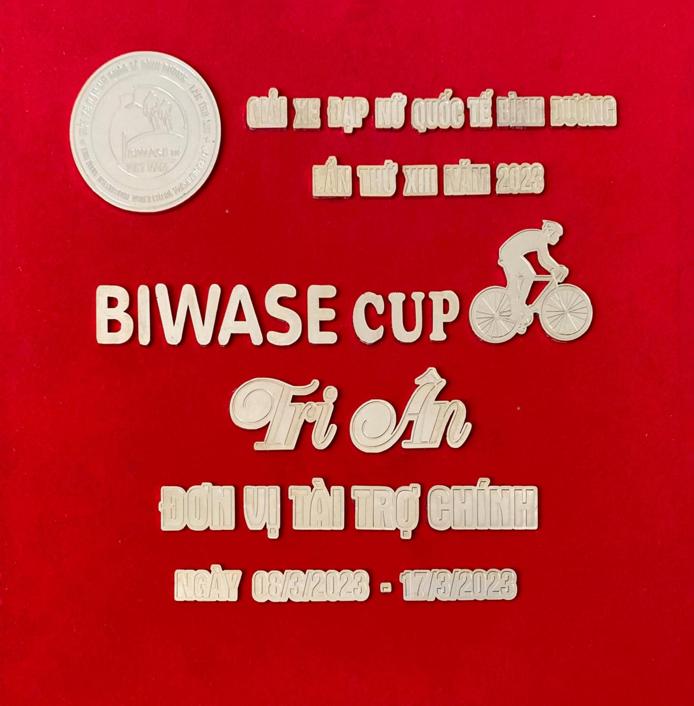 Giấy chứng nhận và giải thưởng của Minh Hùng